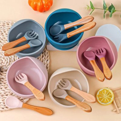 Baby silicone bowl with spoon
(random colour)