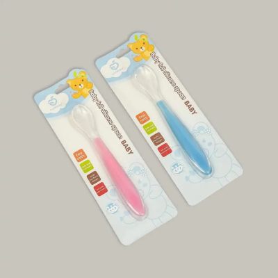 single silicone spoon